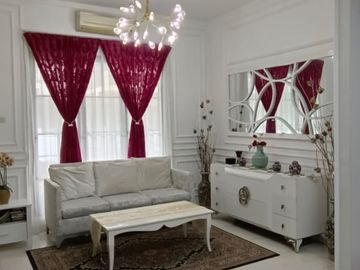 Rumah 2 Lantai Dijual Murah di Emerald Bintaro 13776-LR 0811189----