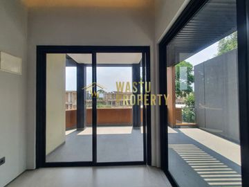 RUMAH MEWAH BARU SIAP HUNI DI TANGSEL