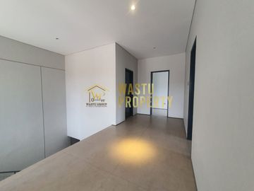 RUMAH MEWAH BARU SIAP HUNI DI TANGSEL