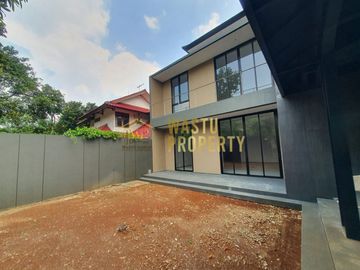 RUMAH MEWAH STRATEGIS DI TANGERANG SELATAN