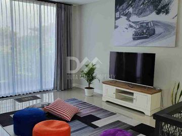 Rumah dijual cepat di Serpong BSD cantik Industrial furnish siap huni