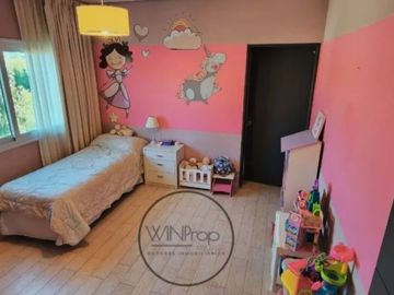 IMPORTANTE CASA EN VENTA SANTA IRENE COMARCAS DE LUJÁN