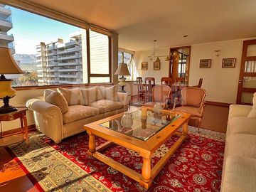 Vive en grande en Las Condes ✨ Departamento 4D/4B, terraza, quinchos, piscinas y entorno seguro cerca de todo 🏊‍♂️🌳