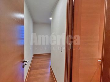 Vive en grande en Las Condes ✨ Departamento 4D/4B, terraza, quinchos, piscinas y entorno seguro cerca de todo 🏊‍♂️🌳