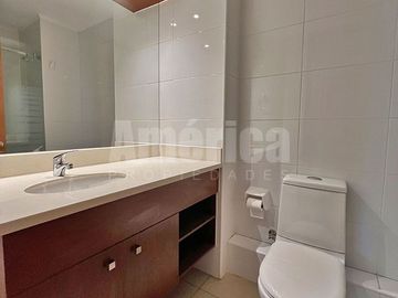 Vive en grande en Las Condes ✨ Departamento 4D/4B, terraza, quinchos, piscinas y entorno seguro cerca de todo 🏊‍♂️🌳
