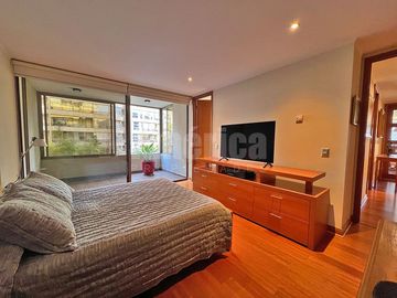 Vive en grande en Las Condes ✨ Departamento 4D/4B, terraza, quinchos, piscinas y entorno seguro cerca de todo 🏊‍♂️🌳