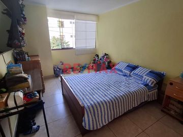 Vendo Hermosa Y Moderna Casa En La Urb Primavera 210 M2 320,000 Dolares