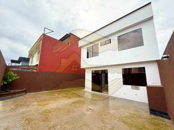 Urb. Priv. Los Almendros