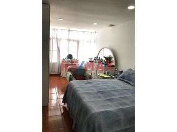 ¡¡ Excelente Oportunidad En Surco !! ¡¡ Venta De Bonito Departamento Flat Muy Bien Ubicado !!