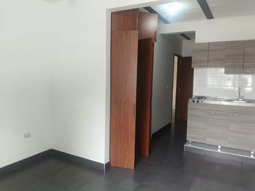 VENTA CASA DOS PLANTAS CON APARTAESTUDIOS BARRIO EL LIDO