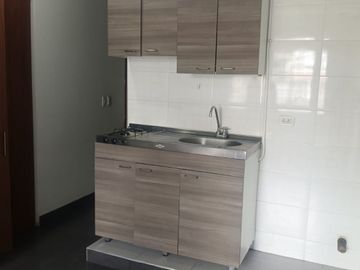 VENTA CASA DOS PLANTAS CON APARTAESTUDIOS BARRIO EL LIDO