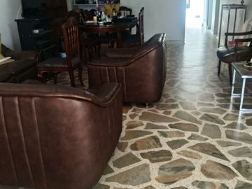 VENTA CASA DOS PLANTAS CON APARTAESTUDIOS BARRIO EL LIDO
