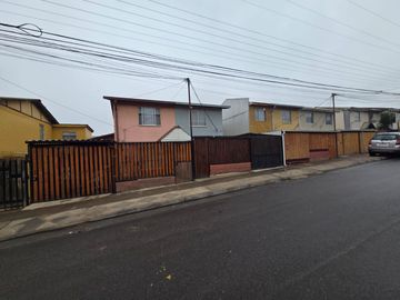 Se Vende Hermosa Casa Troncos Viejos, Villa Alemana