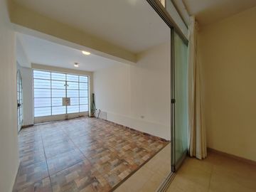 Se Vende Casa De 131M2 Urb.San Diego - Smp