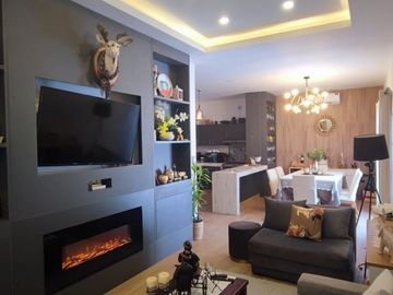 Venta Casa moderna en Lago de Capeira una planta - Guayaquil - C305