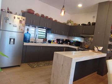 Venta Casa moderna en Lago de Capeira una planta - Guayaquil - C305