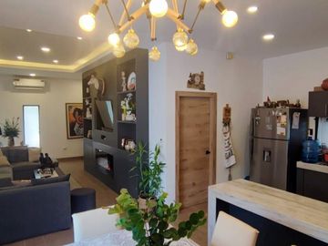 Venta Casa moderna en Lago de Capeira una planta - Guayaquil - C305