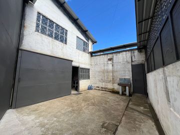NAVE INDUSTRIAL EN VENTA-MONAY BAGUANCHI- CUENCA