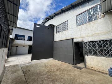 NAVE INDUSTRIAL EN VENTA-MONAY BAGUANCHI- CUENCA