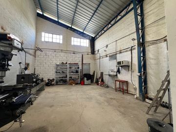 NAVE INDUSTRIAL EN VENTA-MONAY BAGUANCHI- CUENCA