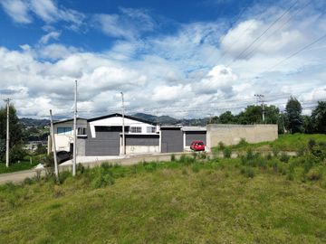 NAVE INDUSTRIAL EN VENTA-MONAY BAGUANCHI- CUENCA