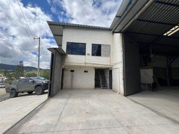 NAVE INDUSTRIAL EN VENTA-MONAY BAGUANCHI- CUENCA