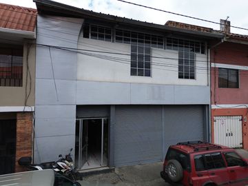 LOCAL COMERCIAL EN VENTA CENTRO HISTORICO-CUENCA