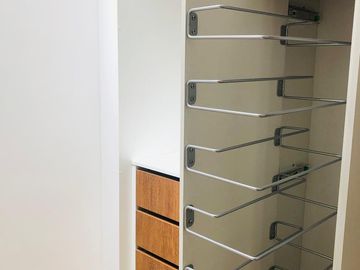 Venta Casa a Estrenar en Cumbayá, Conjunto Residencial de 9 casas, 266M² C. 385 M² T. $310.000