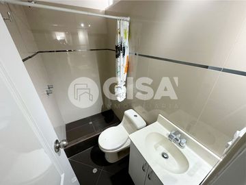 Vive con Estilo: Dúplex de 145 m² con Terraza y Vista Exterior en Surquillo