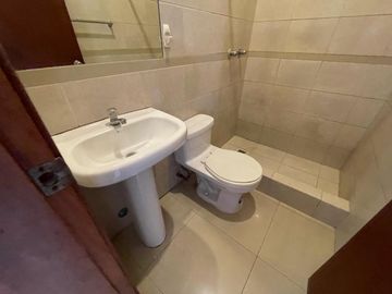 URBANIZACION BRISAS DEL NORTE, VENDO PRECIOSA VILLA DOS PLANTAS, TRES DORMITORIOS, EXCELENTES ACABADOS, OPORTUNIDAD POR VIAJE