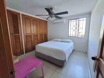 VENDO CASA ESQUINERA , SECTOR  BUENAVISTA
