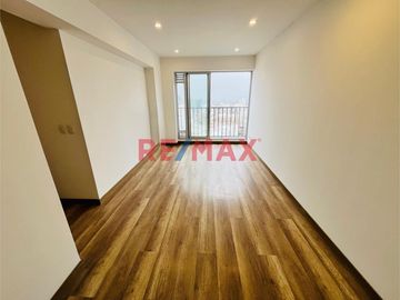 Departamento Con Vista Exterior Con Cochera Y Deposito En Pueblo Libre