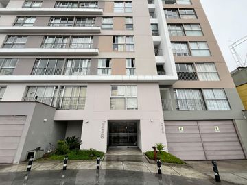 Departamento Con Vista Exterior Con Cochera Y Deposito En Pueblo Libre
