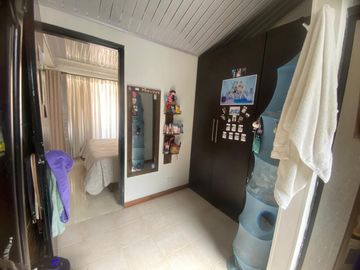 Casa muy Amplia en Conjunto cerrado