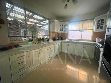 CASA INDEPENDIENTE EN URBANIZACION PRIVADA PORTAL DE LA HACIENDA SANGOLQUI