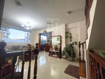 CASA INDEPENDIENTE EN URBANIZACION PRIVADA PORTAL DE LA HACIENDA SANGOLQUI
