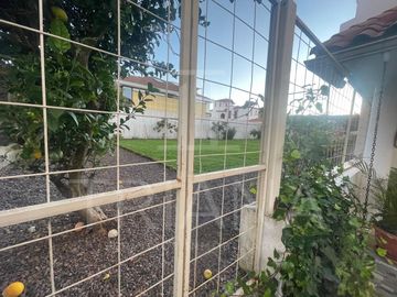 CASA INDEPENDIENTE EN URBANIZACION PRIVADA PORTAL DE LA HACIENDA SANGOLQUI