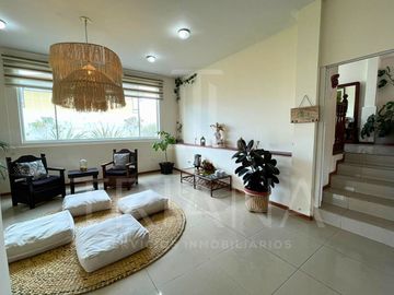 CASA INDEPENDIENTE EN URBANIZACION PRIVADA PORTAL DE LA HACIENDA SANGOLQUI