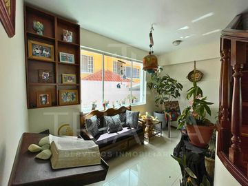 CASA INDEPENDIENTE EN URBANIZACION PRIVADA PORTAL DE LA HACIENDA SANGOLQUI