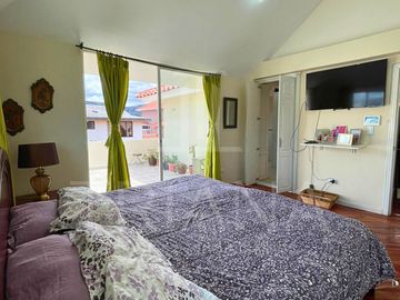 CASA INDEPENDIENTE EN URBANIZACION PRIVADA PORTAL DE LA HACIENDA SANGOLQUI