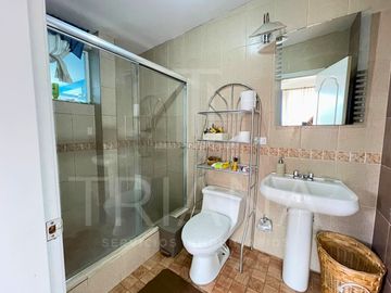 CASA INDEPENDIENTE EN URBANIZACION PRIVADA PORTAL DE LA HACIENDA SANGOLQUI