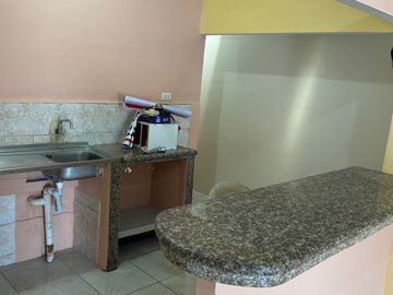 En venta casa rentera en alborada 5ta etapa. (JP)