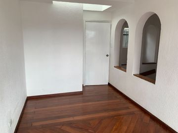 Casa de venta sector cochapamba dentro de conjunto cerca a la occidental