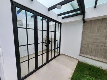 Casa nueva en venta lista para vivir en Challuabamba, en condominio privado