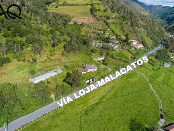 Propiedad en venta en Loja sector El Capuli