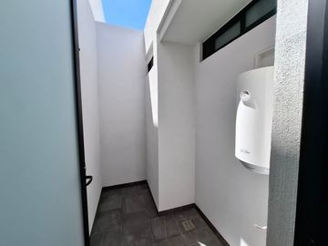 CASA EN VENTA EN LOMAS PUNTA DEL ESTE LEÓN, GTO. CASA DE UNA PLANTA CERCA DE BLV LAS TORRES.