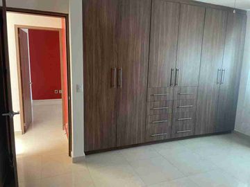Cañadas Del Lago, Corregidora, Venta De Casa En Fraccionamiento.