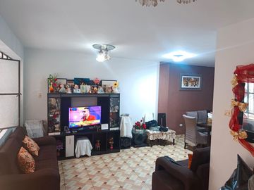 Casa la Venta en Ramon Carcamo, Cercado de Lima