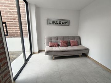 🏡 CASA A ESTRENAR EN PUEMBO – CONJUNTO TRIANA