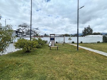 🏡 CASA A ESTRENAR EN PUEMBO – CONJUNTO TRIANA
